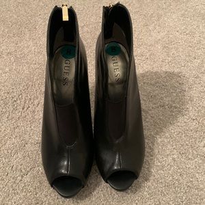 Open toed ankle boots size 8